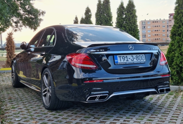 Mercedes-AMG E 63 S W213