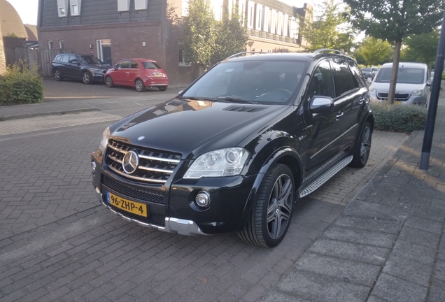 Mercedes-Benz ML 63 AMG W164 2009