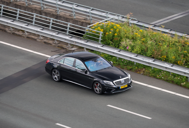 Mercedes-Benz S 63 AMG V222