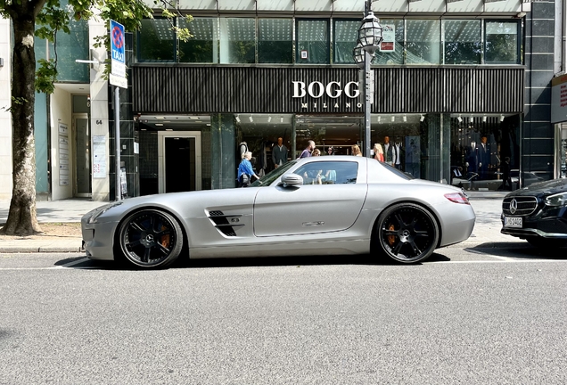 Mercedes-Benz SLS AMG