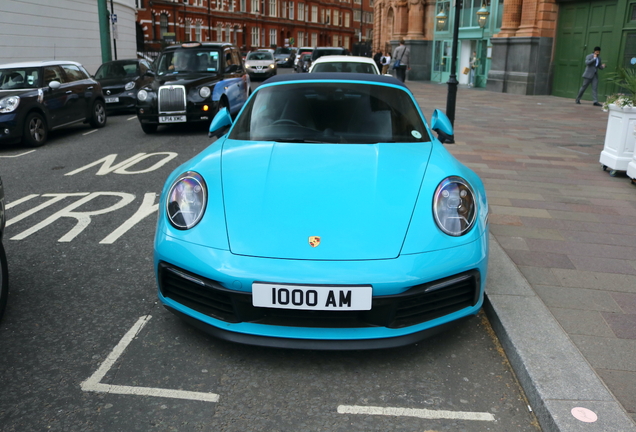 Porsche 992 Carrera 4S Cabriolet