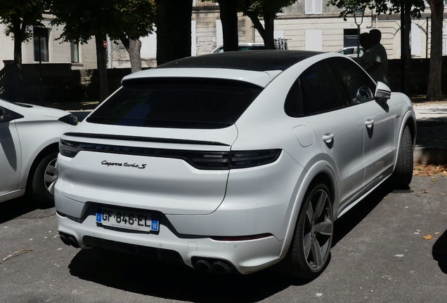 Porsche Cayenne Coupé Turbo S E-Hybrid