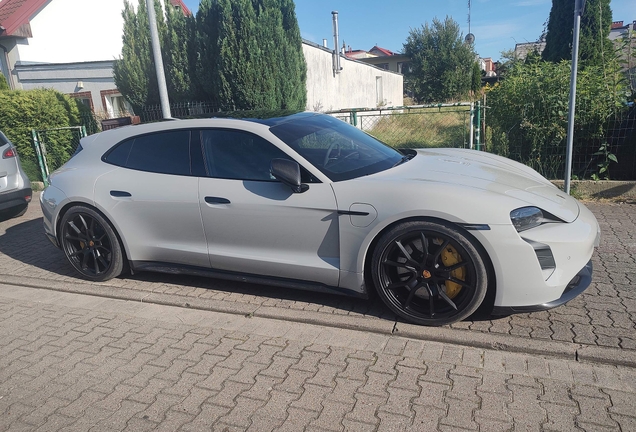 Porsche Taycan GTS Sport Turismo