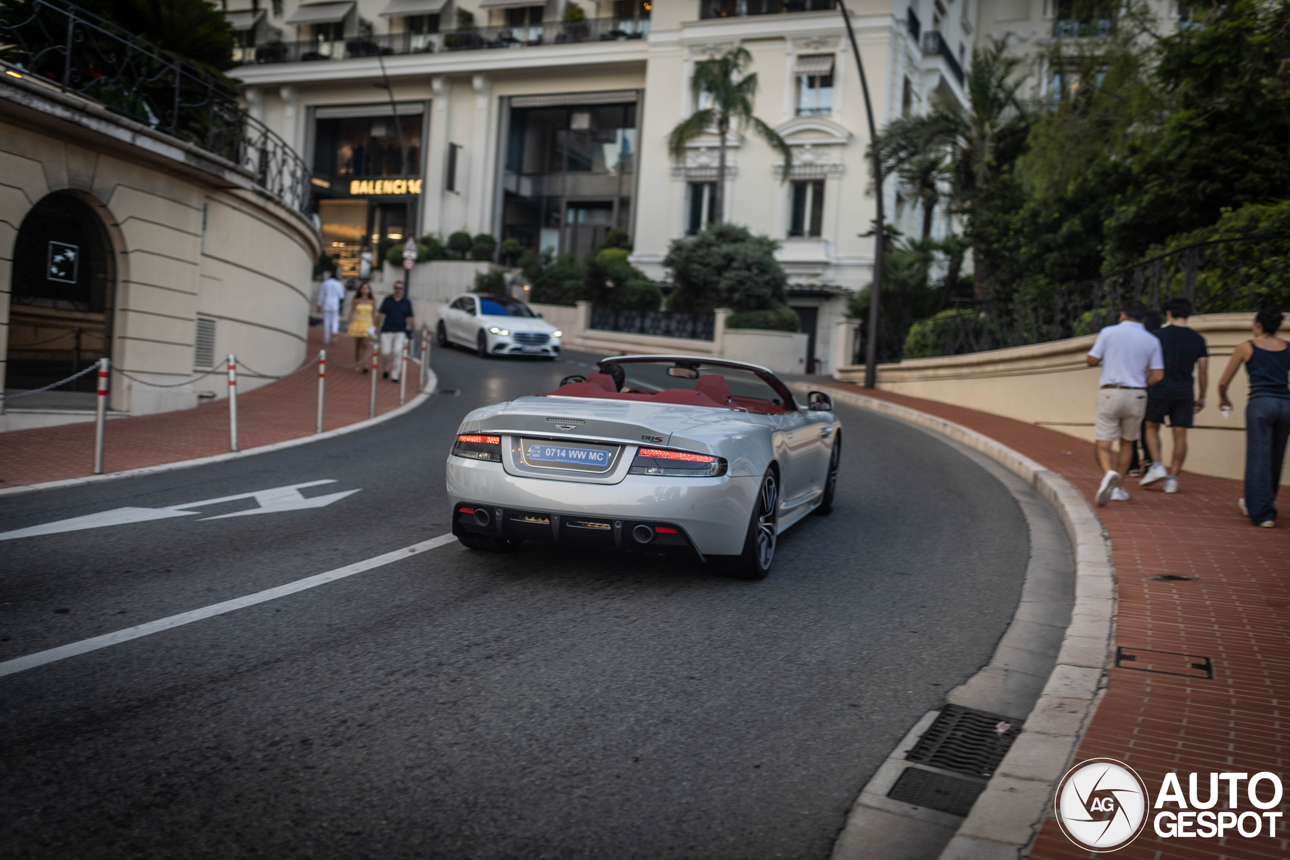 Aston Martin DBS Volante Ultimate Edition