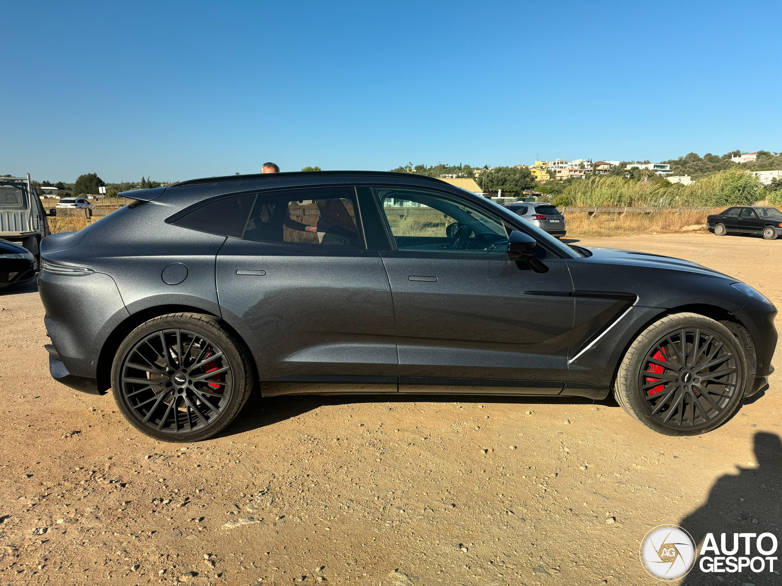 Aston Martin DBX