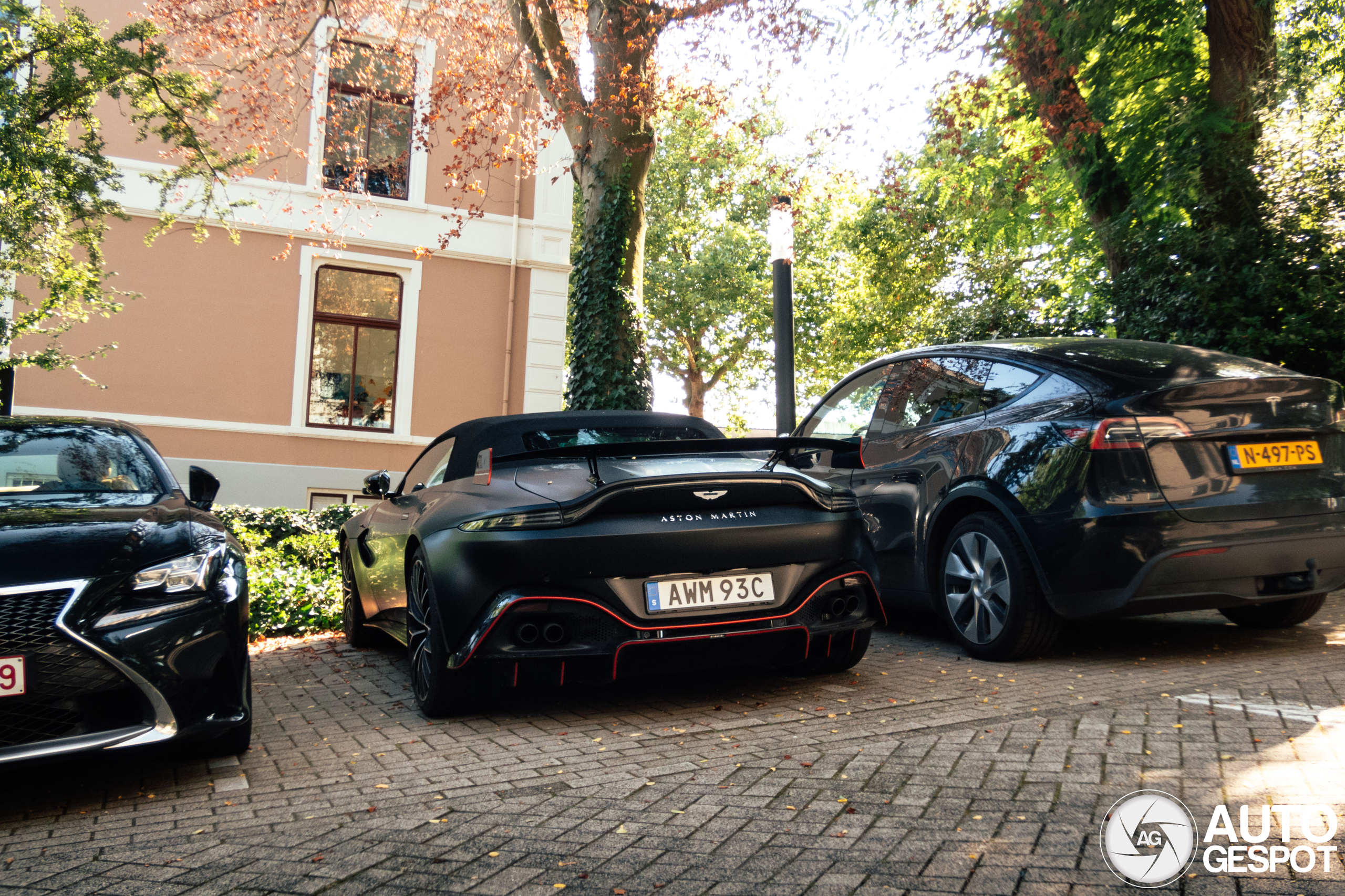 Aston Martin V8 Vantage Formula 1 Edition Roadster