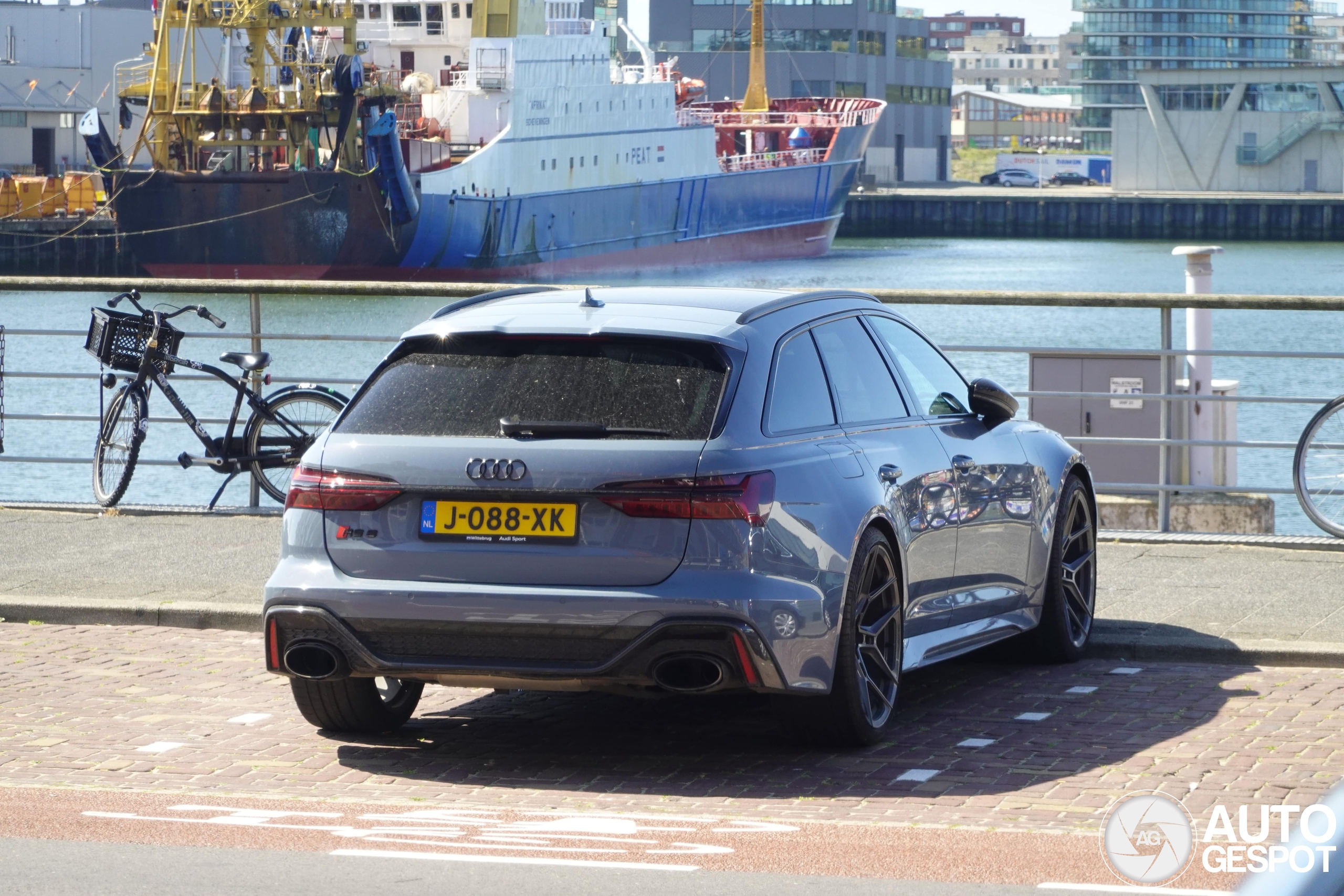 Audi RS6 Avant C8