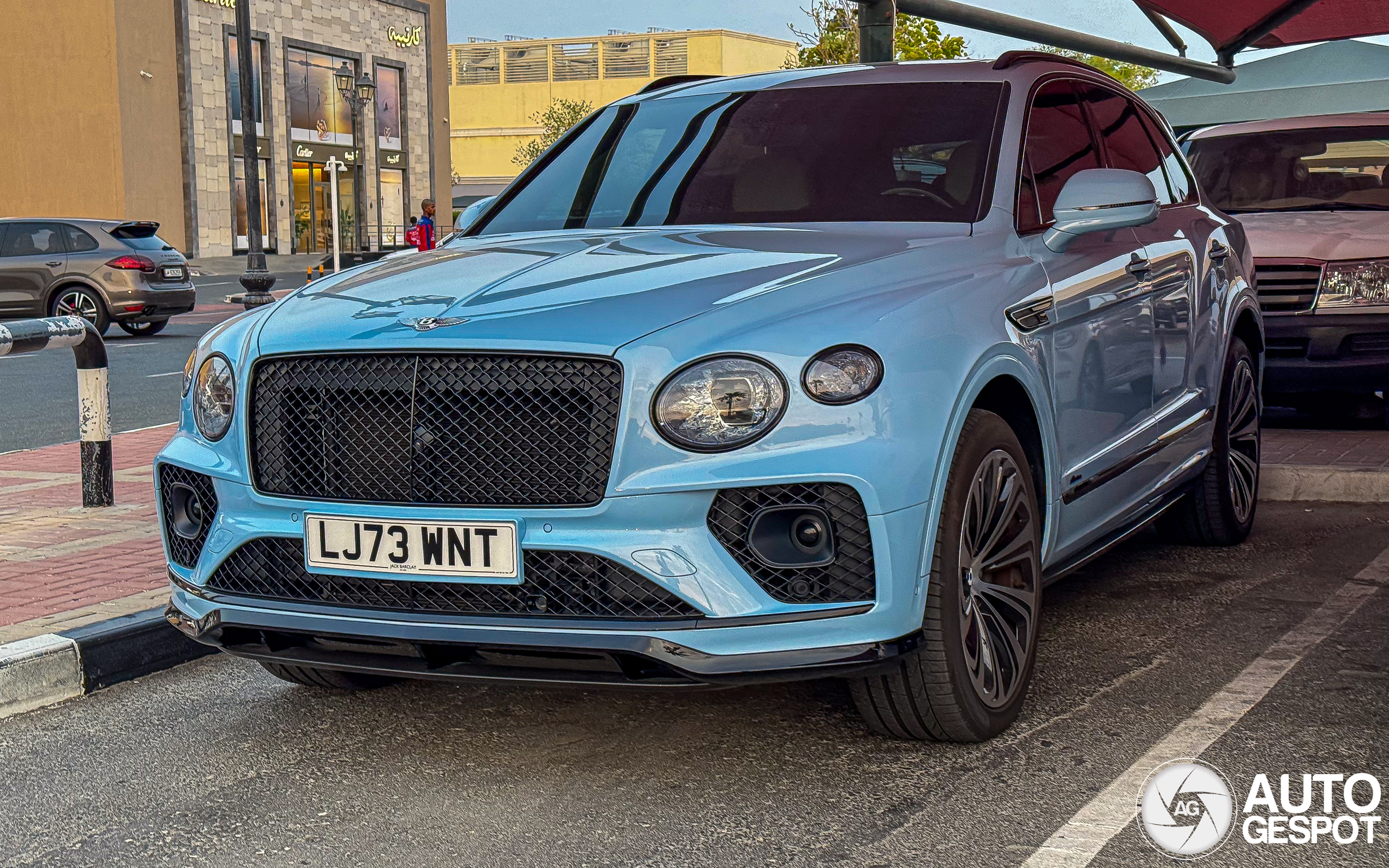 Bentley Bentayga Azure