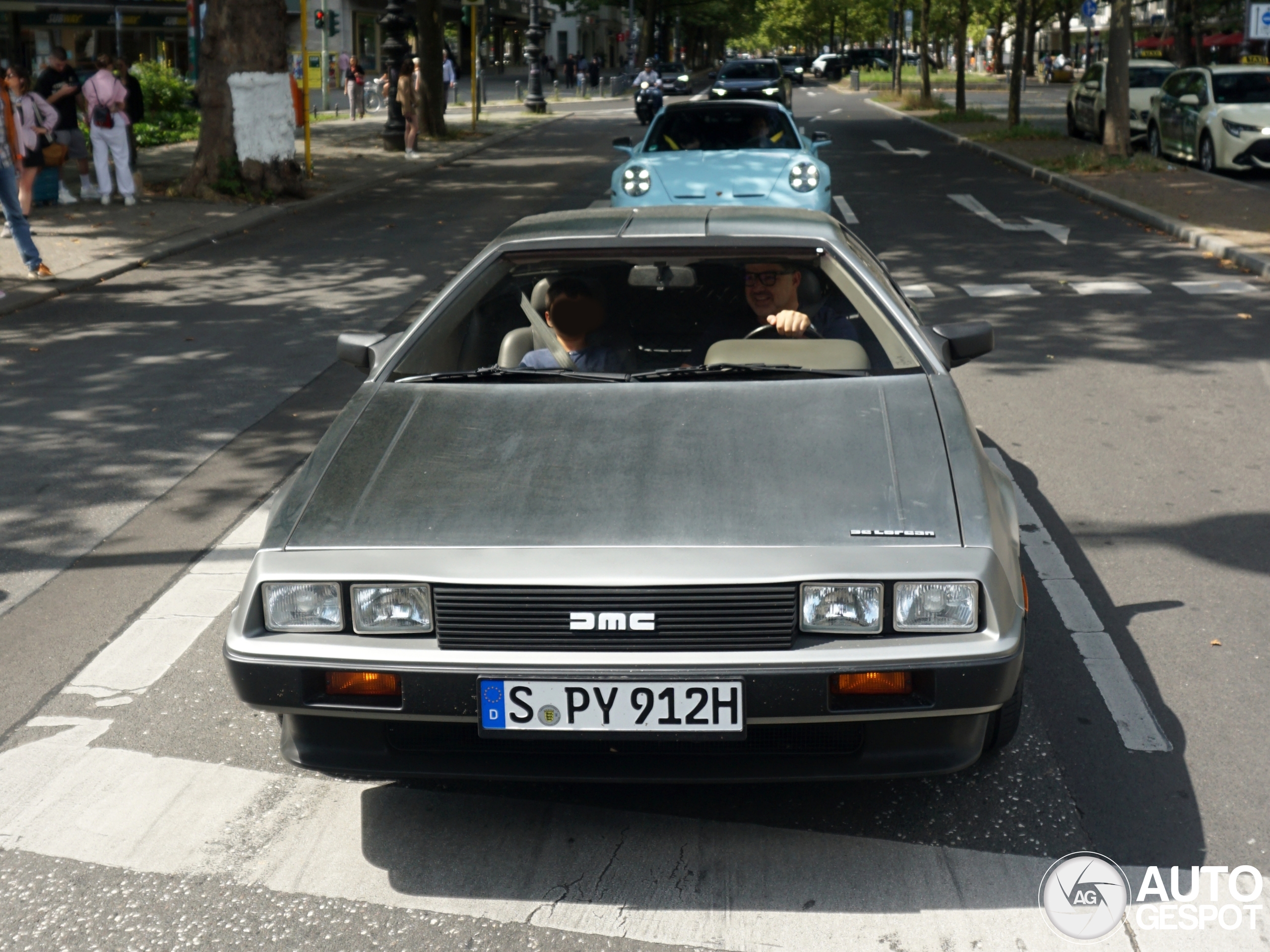 DeLorean DMC-12