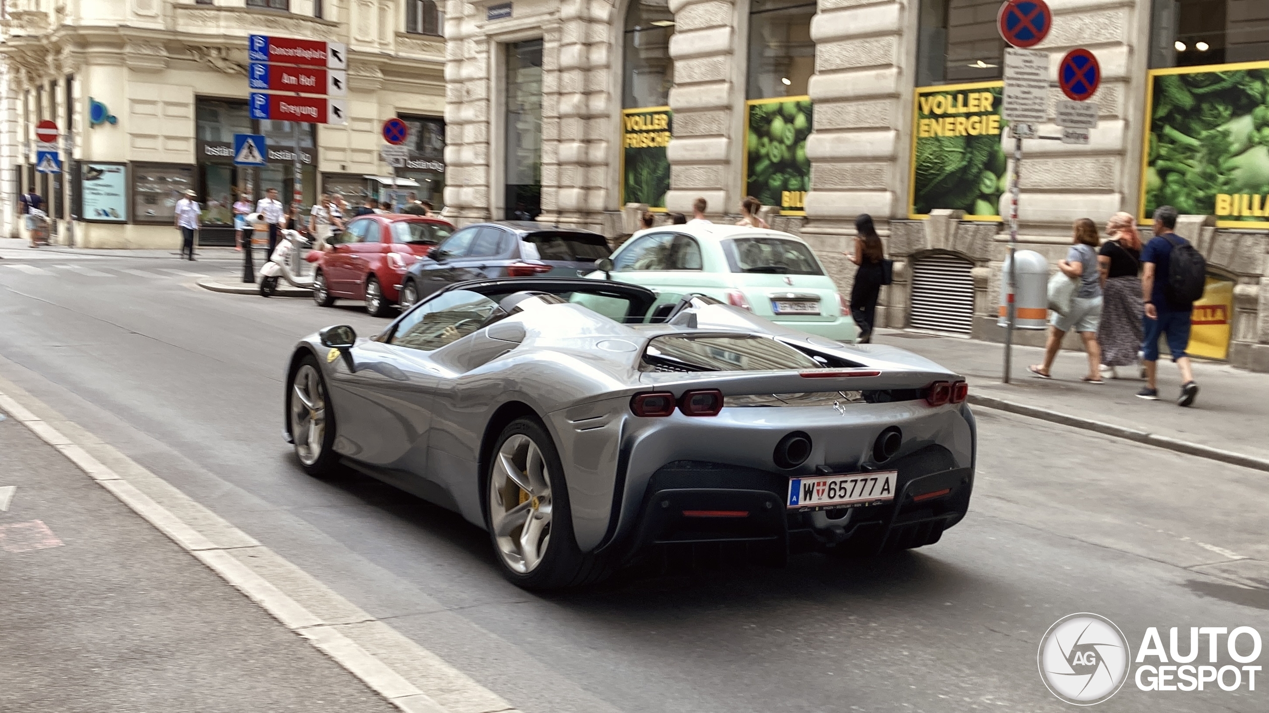 Ferrari SF90 Spider