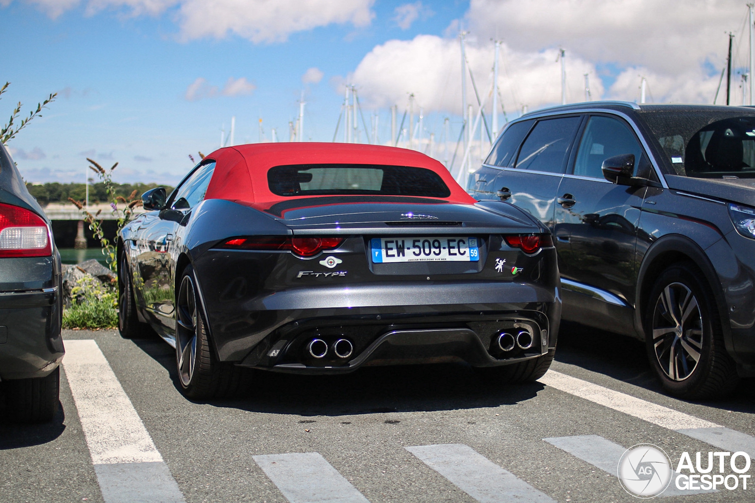 Jaguar F-TYPE R Convertible 2017