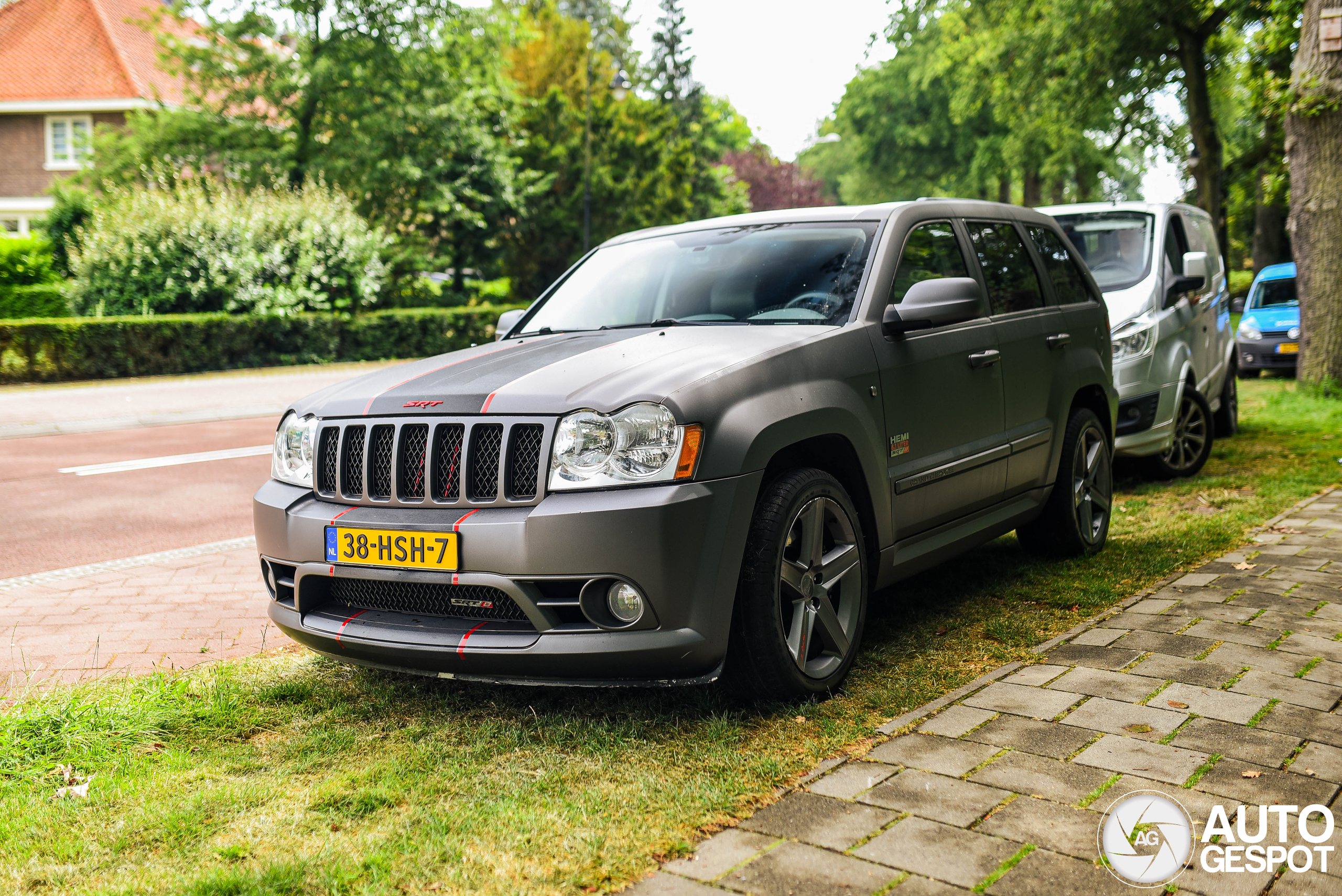 Jeep Grand Cherokee SRT-8 2005