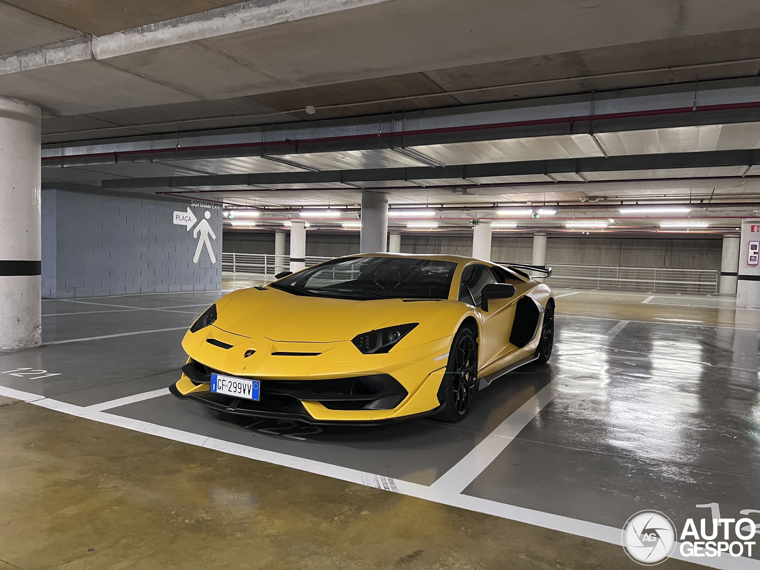 Lamborghini Aventador LP770-4 SVJ