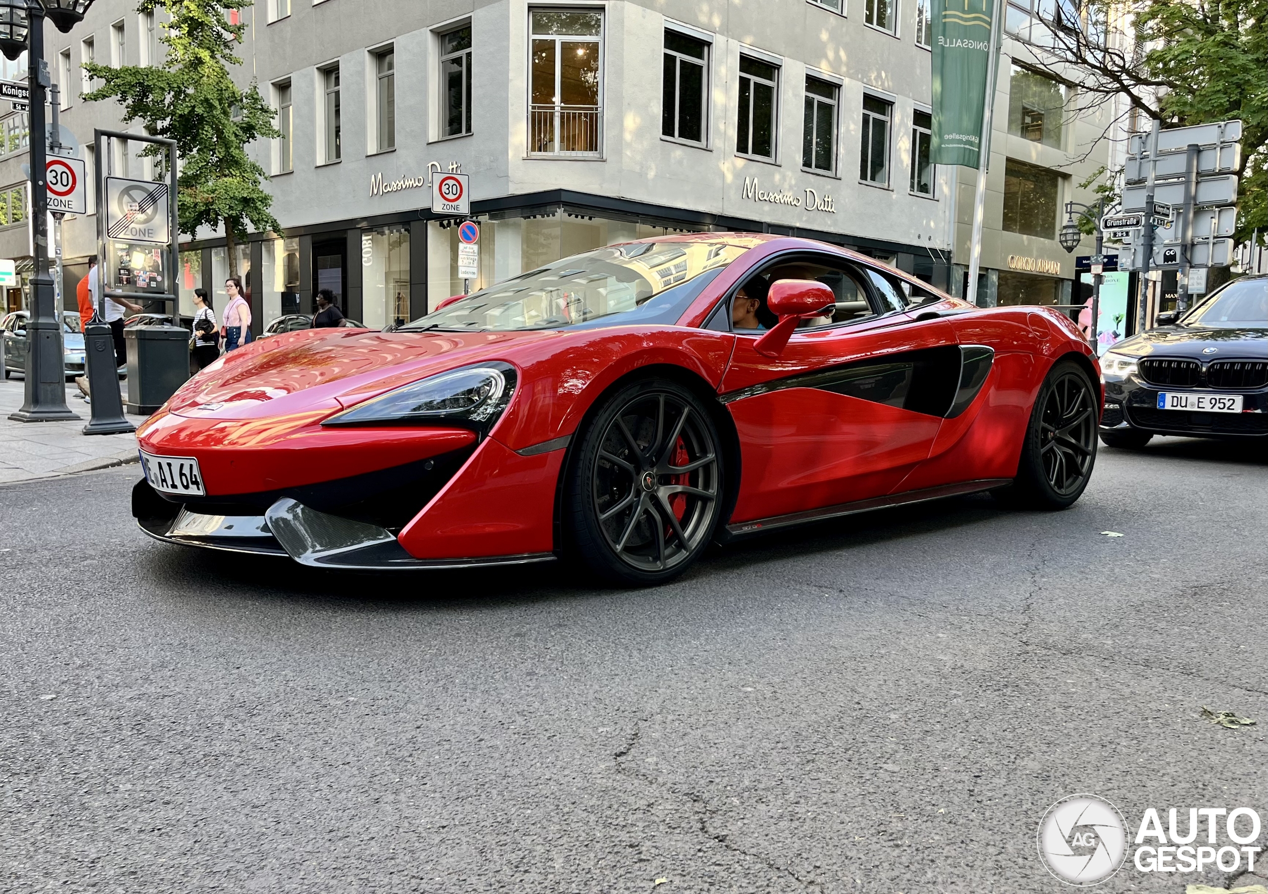 McLaren 570S