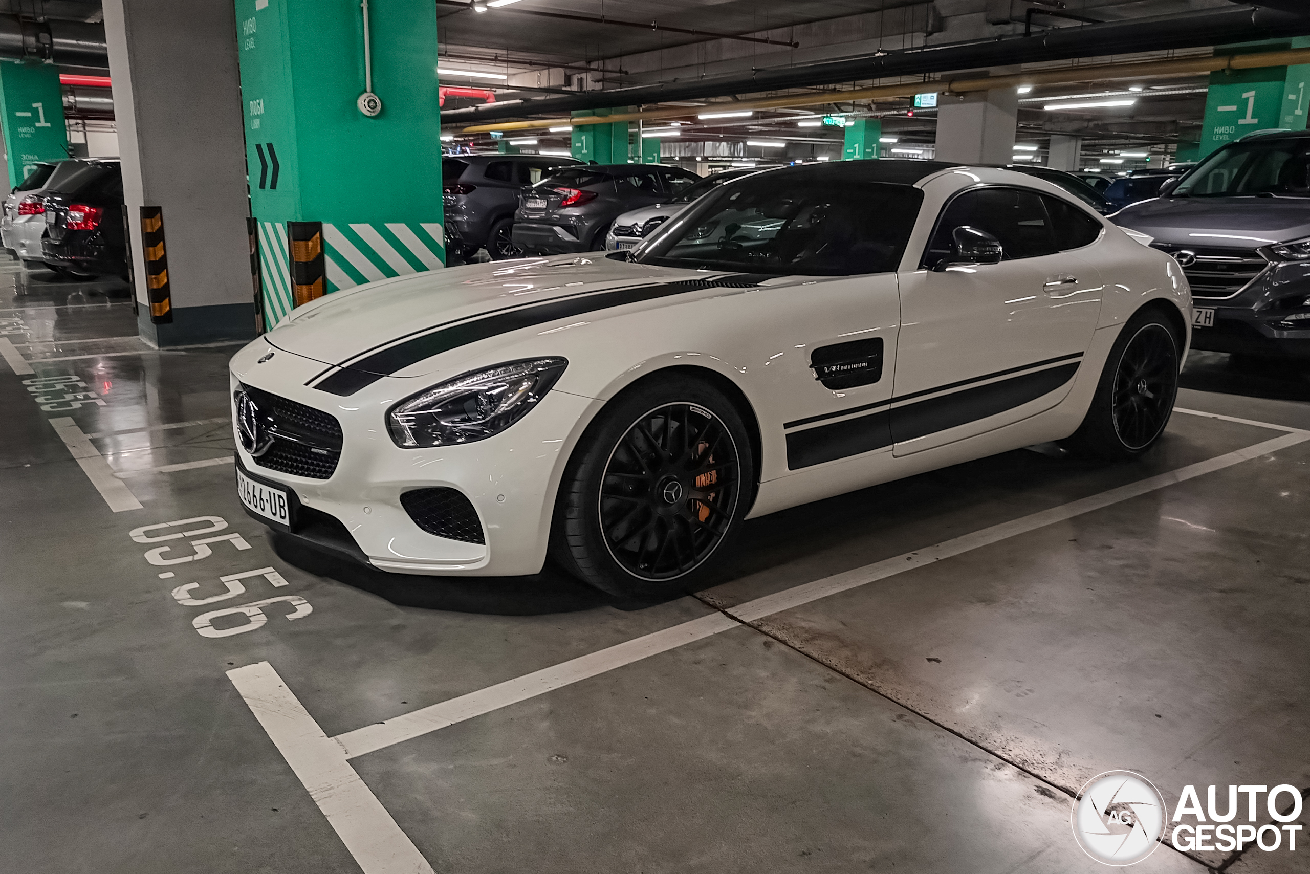 Mercedes-AMG GT S C190