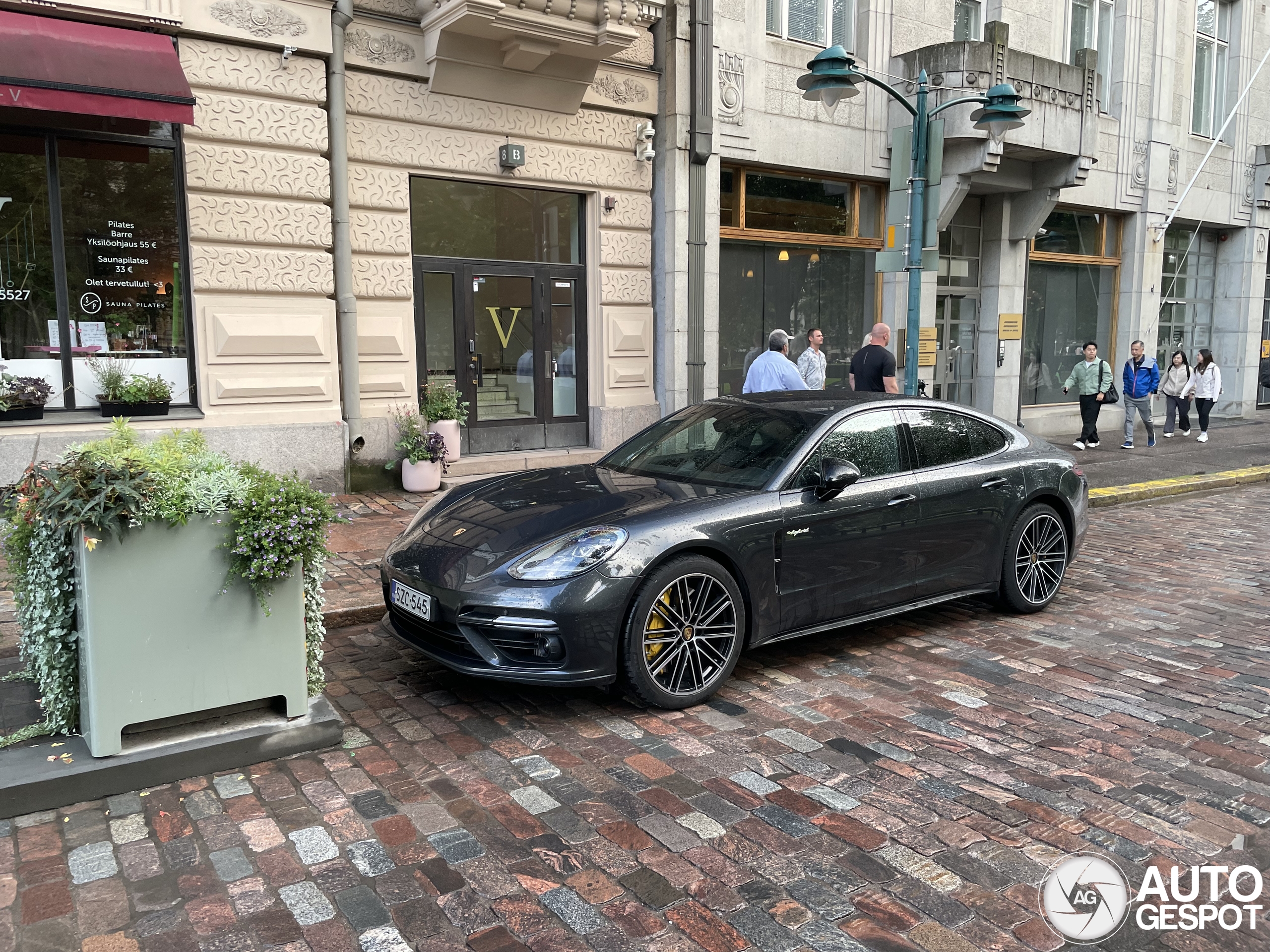 Porsche 971 Panamera Turbo S E-Hybrid