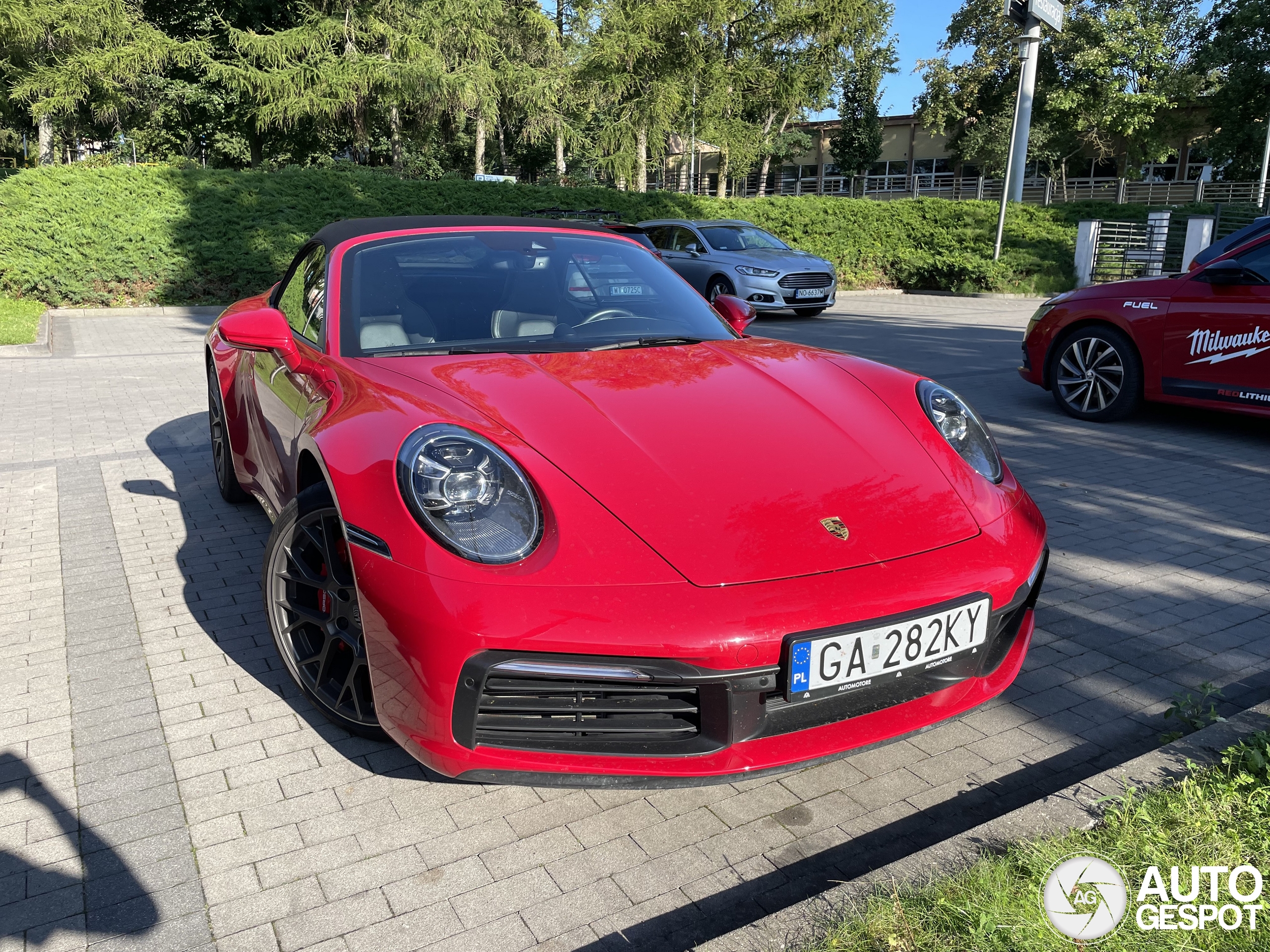 Porsche 992 Carrera 4S Cabriolet