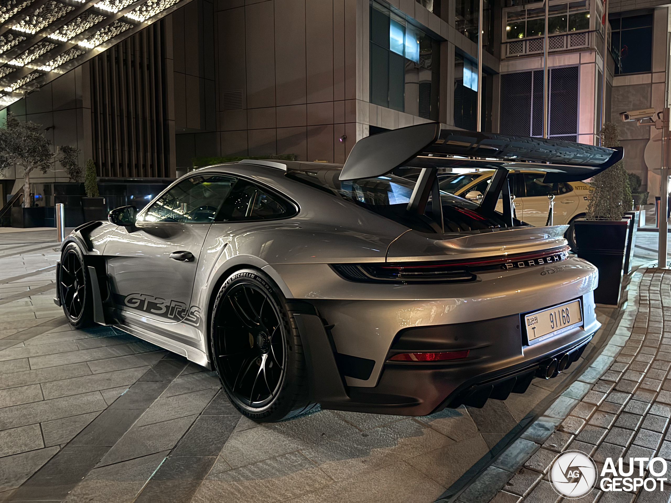 Porsche 992 GT3 RS Weissach Package