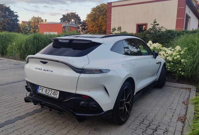 Aston Martin DBX707