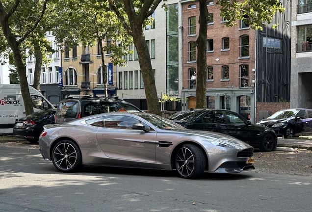 Aston Martin Vanquish 2013