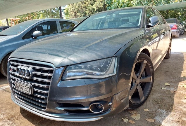 Audi S8 D4