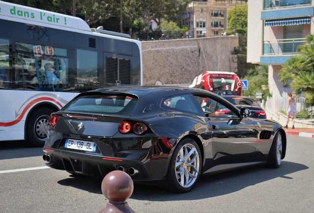 Ferrari GTC4Lusso T