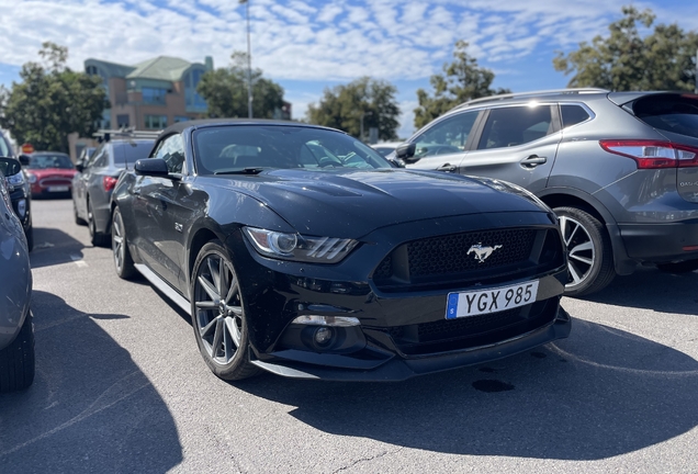 Ford Mustang GT Convertible 2015