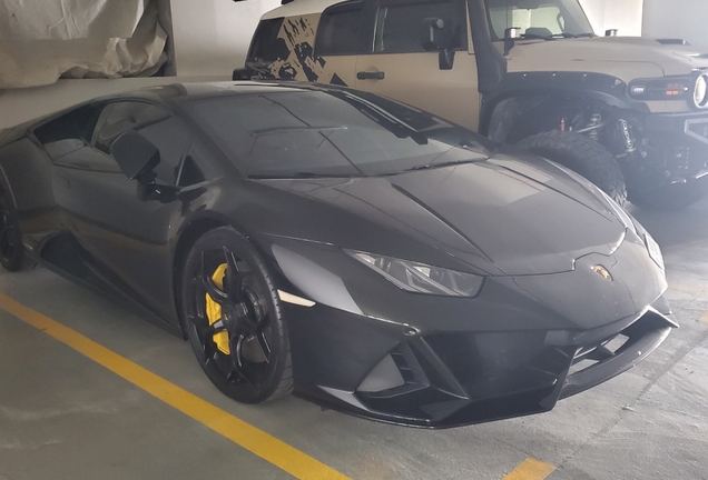 Lamborghini Huracán LP640-4 EVO