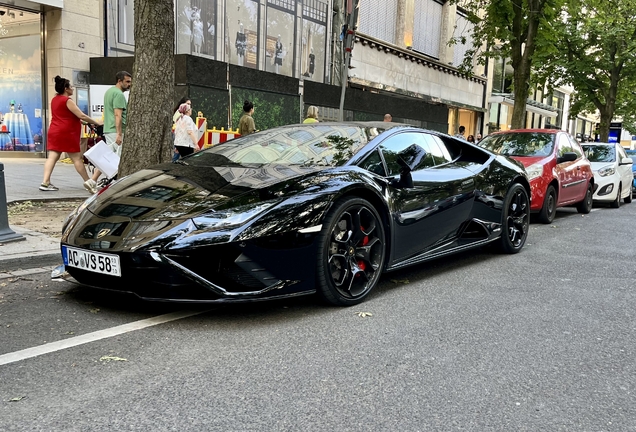 Lamborghini Huracán LP640-4 EVO