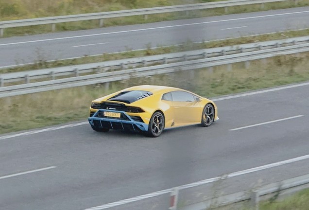 Lamborghini Huracán LP640-4 EVO