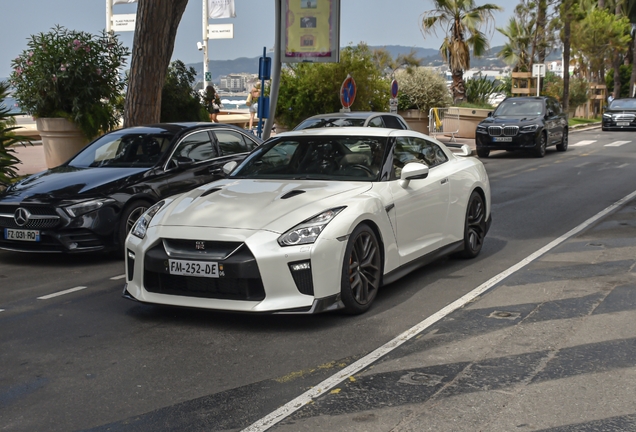 Nissan GT-R 2017