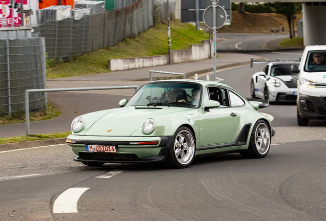 Porsche 911 Singer Turbo Study