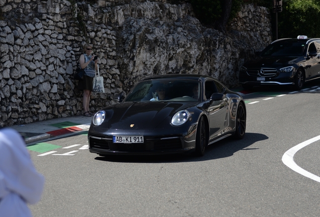 Porsche 992 Carrera 4S