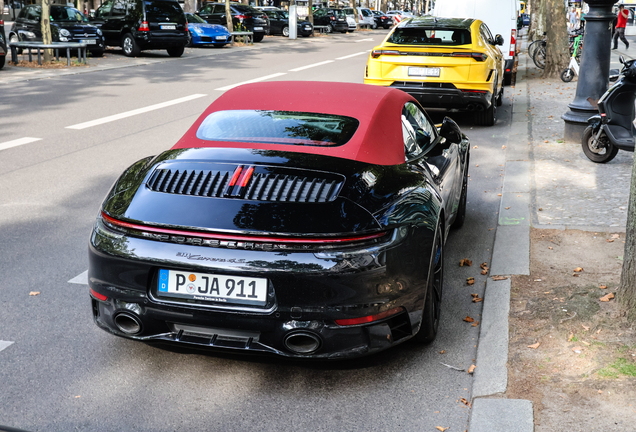 Porsche 992 Carrera 4S Cabriolet