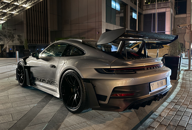 Porsche 992 GT3 RS Weissach Package