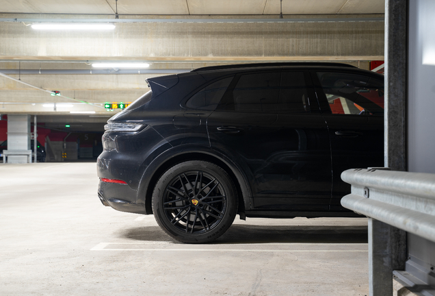 Porsche 9YA Cayenne Turbo E-Hybrid