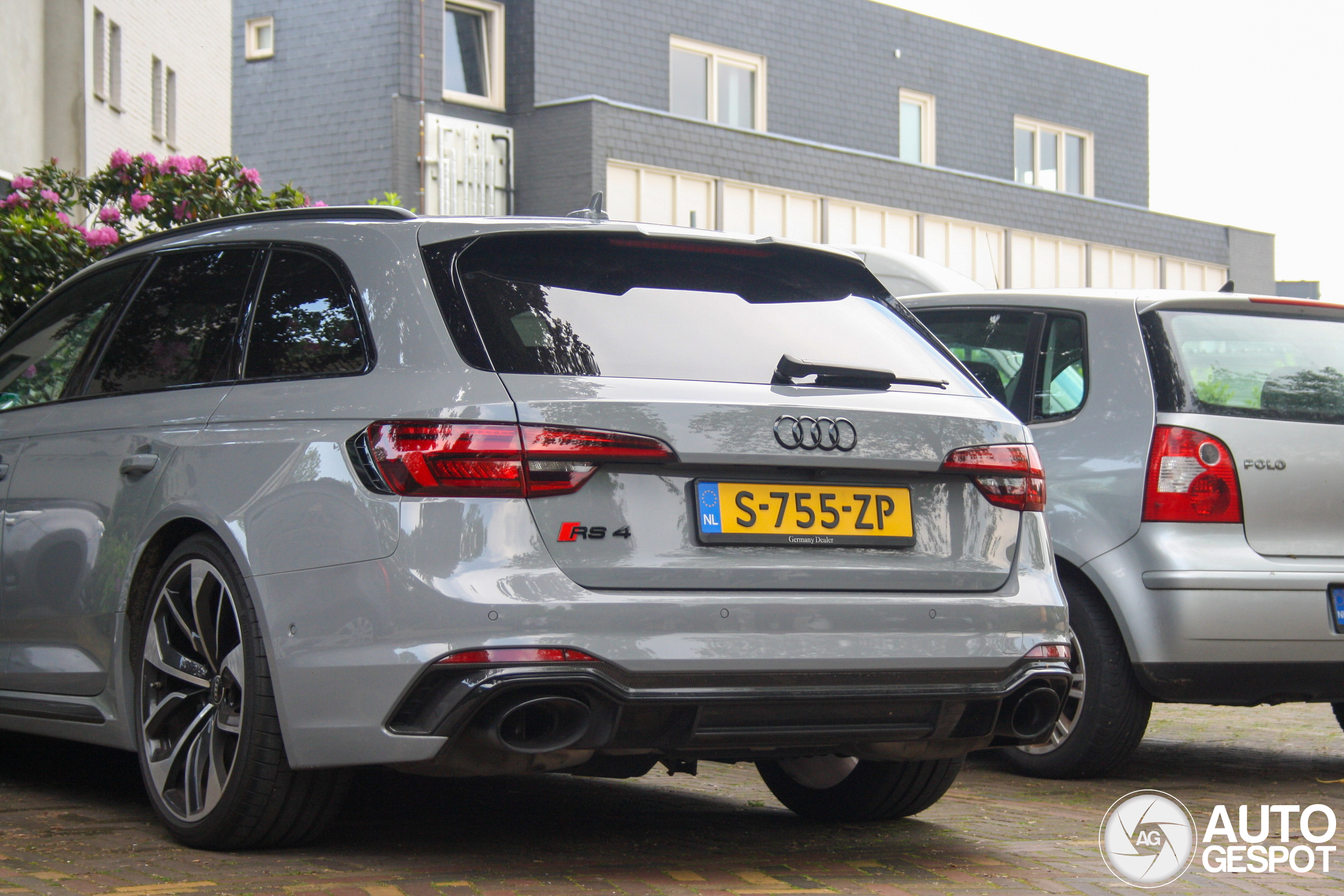 Audi RS4 Avant B9