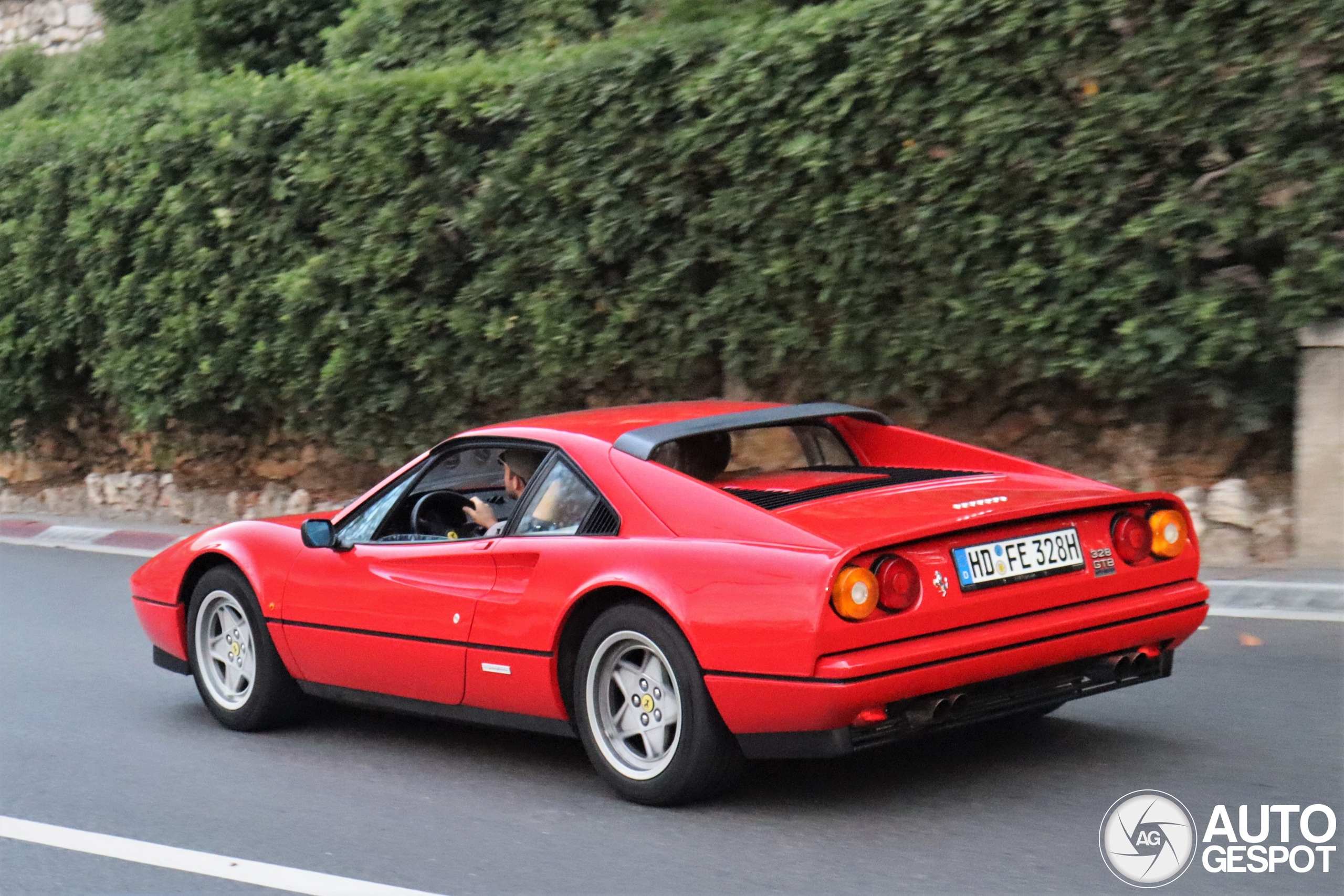 Ferrari 328 GTB