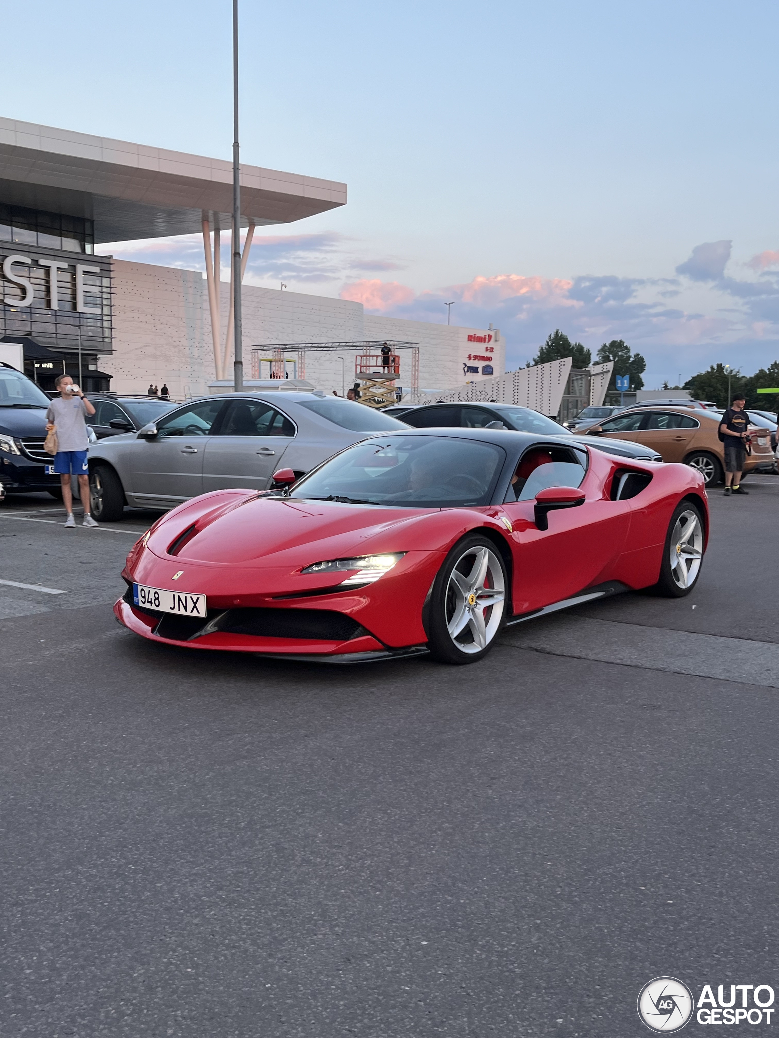 Ferrari SF90 Stradale