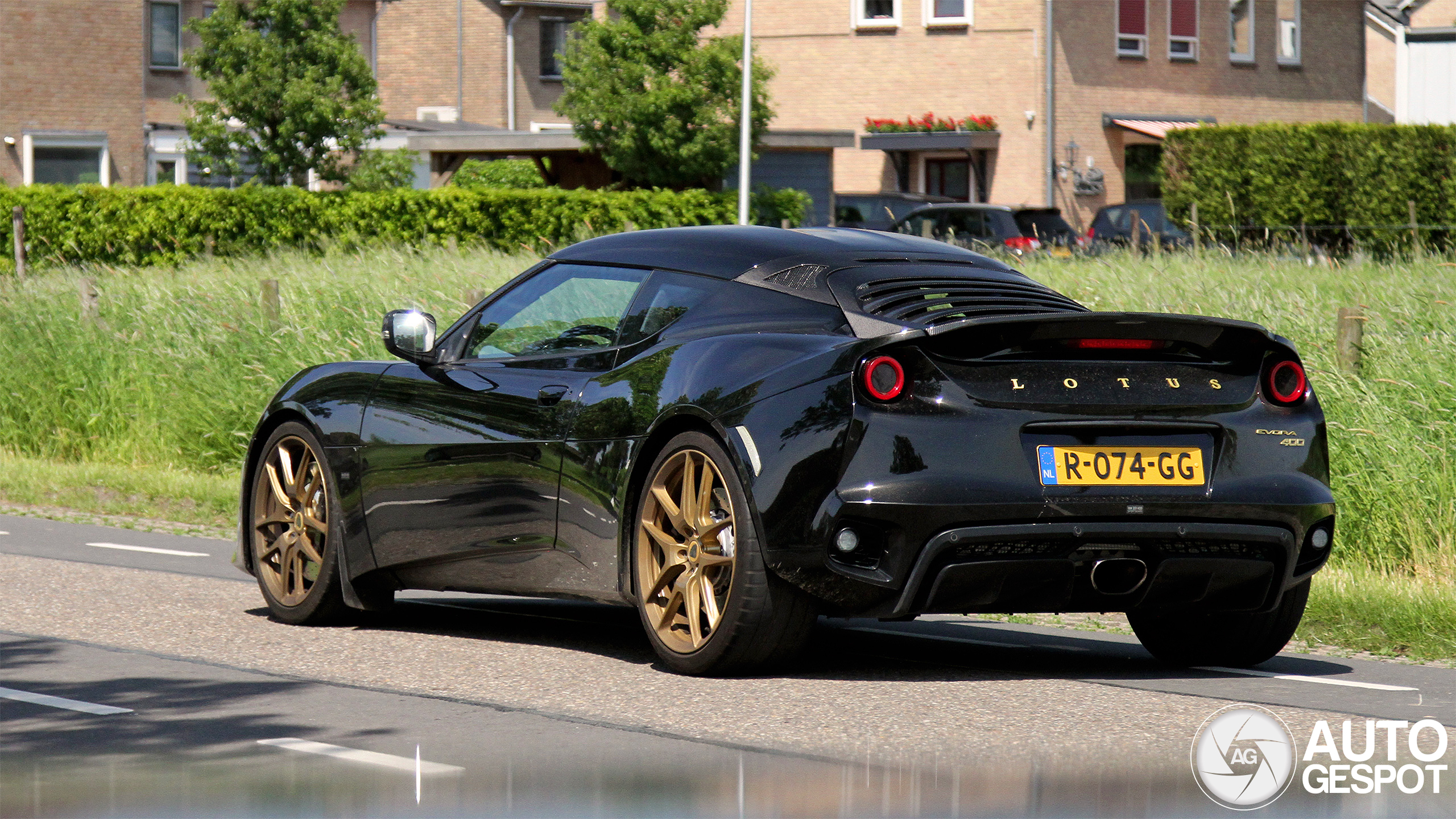 Lotus Evora 400