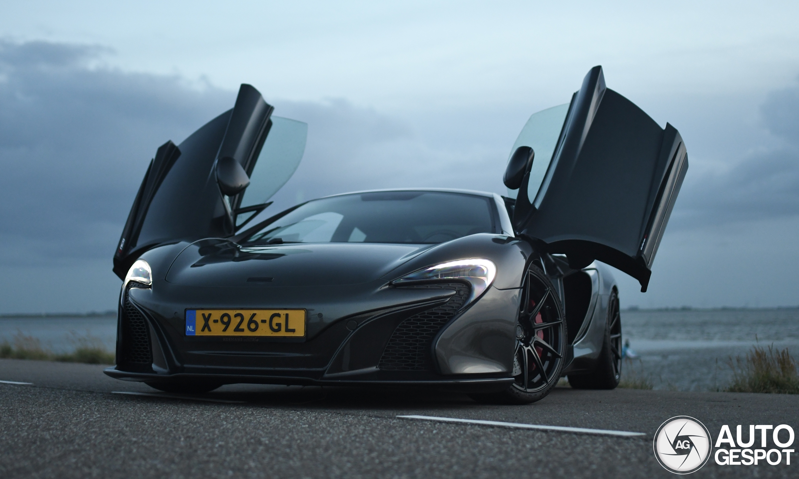 McLaren 650S