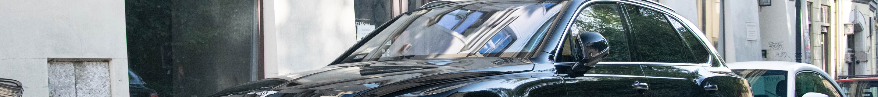 Bentley Bentayga V8
