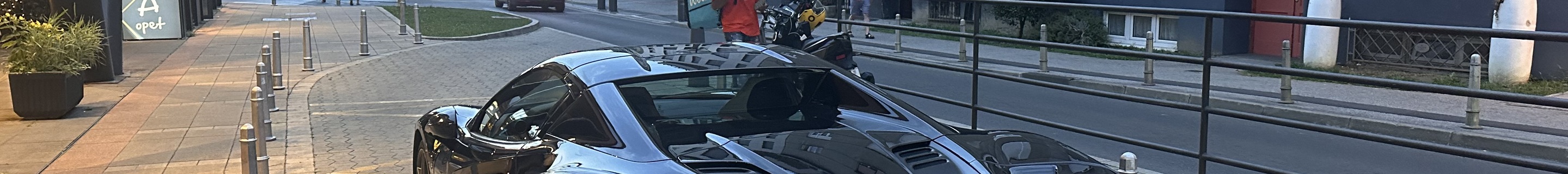 Ferrari F8 Spider