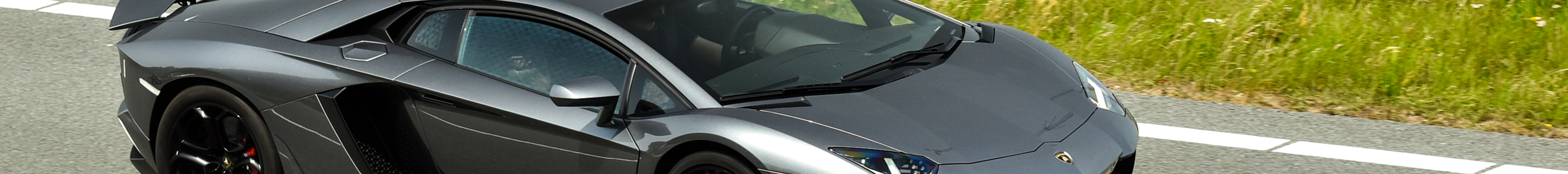 Lamborghini Aventador LP700-4