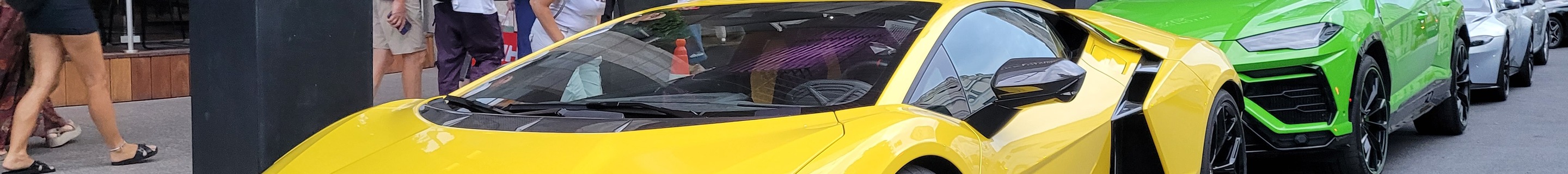 Lamborghini Revuelto