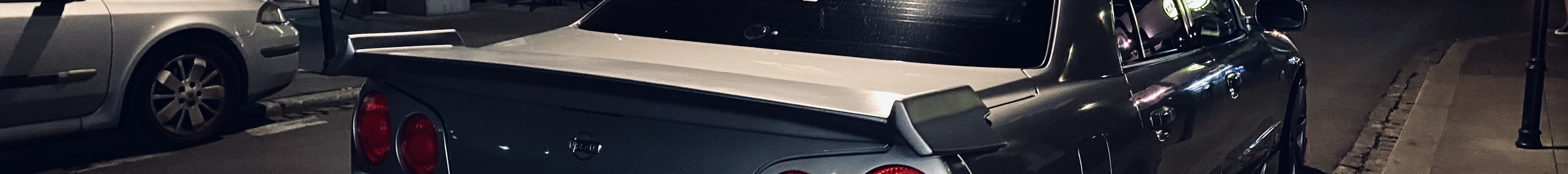 Nissan Skyline R34 Sedan