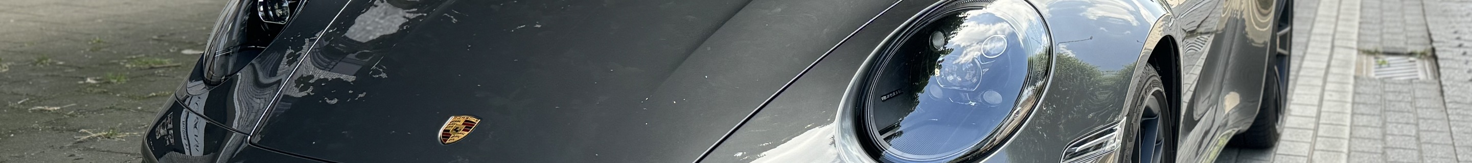 Porsche 992 Carrera 4 GTS Cabriolet MkI