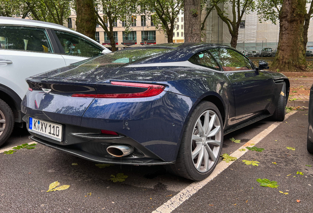 Aston Martin DB11 V8