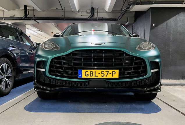 Aston Martin DBX707