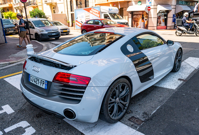 Audi R8 V10 Plus 2013